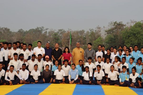  पंडित रविशंकर शुक्ल विश्वविद्यालय  में योग शिविर का आयोजन 