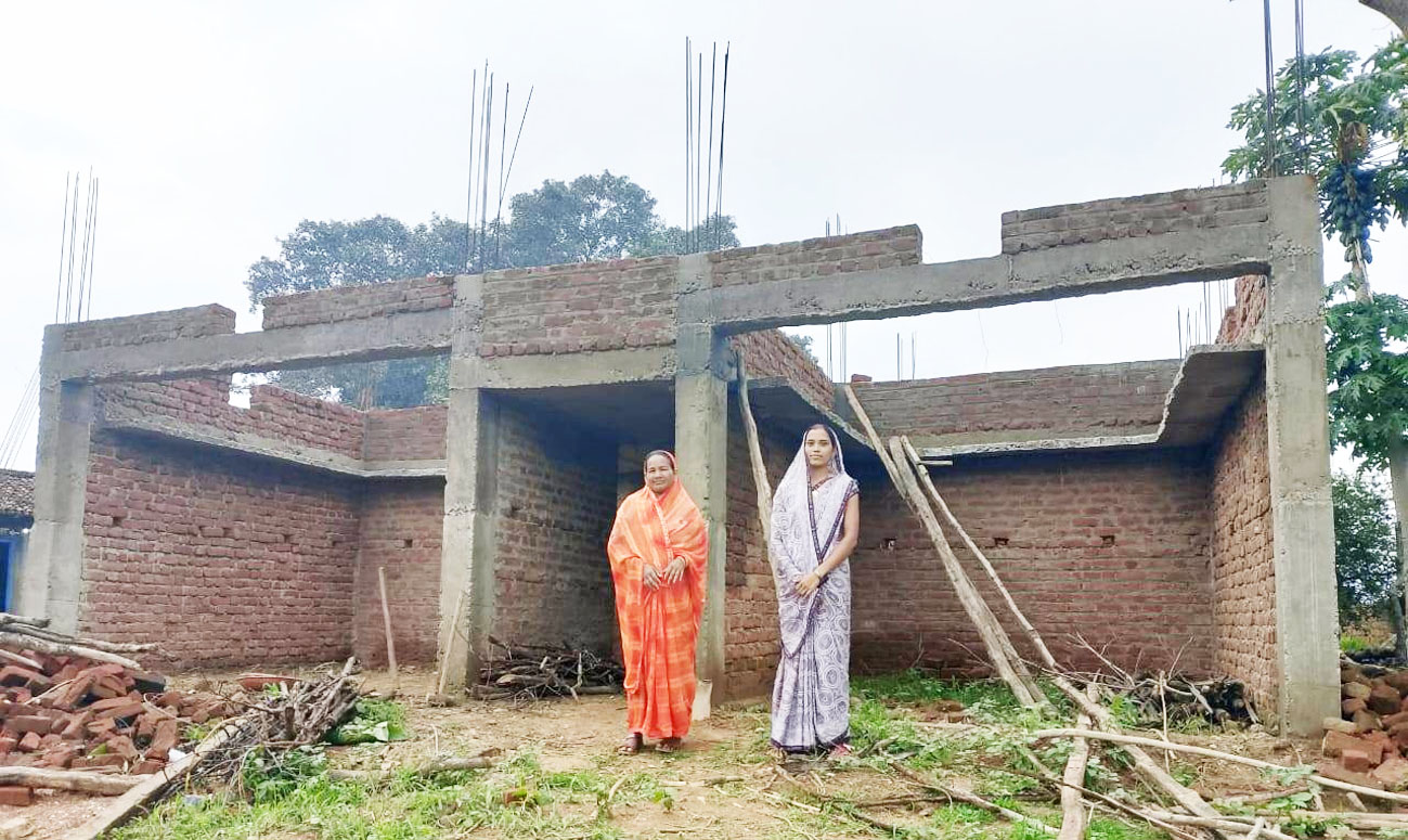 पीएम आवास : सूरजपुर में बन रहे हैं बड़े और सुविधाजनक आवास
