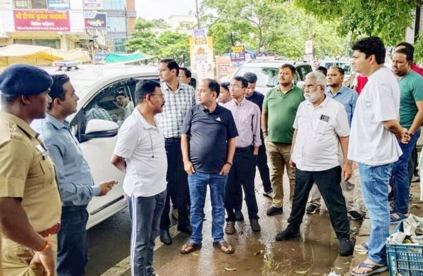 कलेक्टर और एसएसपी ने रायपुर शहर का औचक निरीक्षण किया