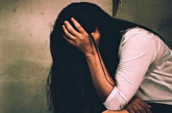 भूत बंगले में ले जाकर नाबालिग से किया दुष्कर्म, FIR दर्ज