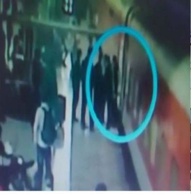 रायपुर रेलवे स्टेशन से 3.332 किलोग्राम सोने के साथ 1 आरोपी गिरफ्तार ...