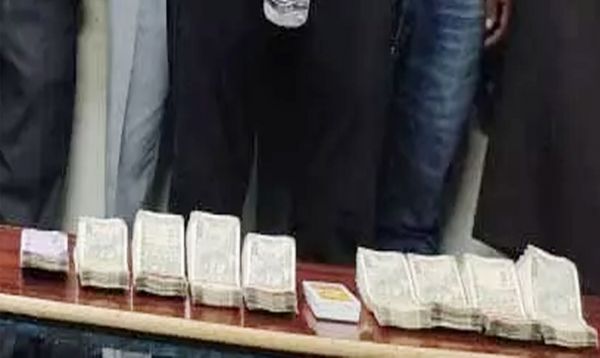 रायपुर के होटल में पुलिस ने मारी रेड, 12 जुआरी गिरफ्तार