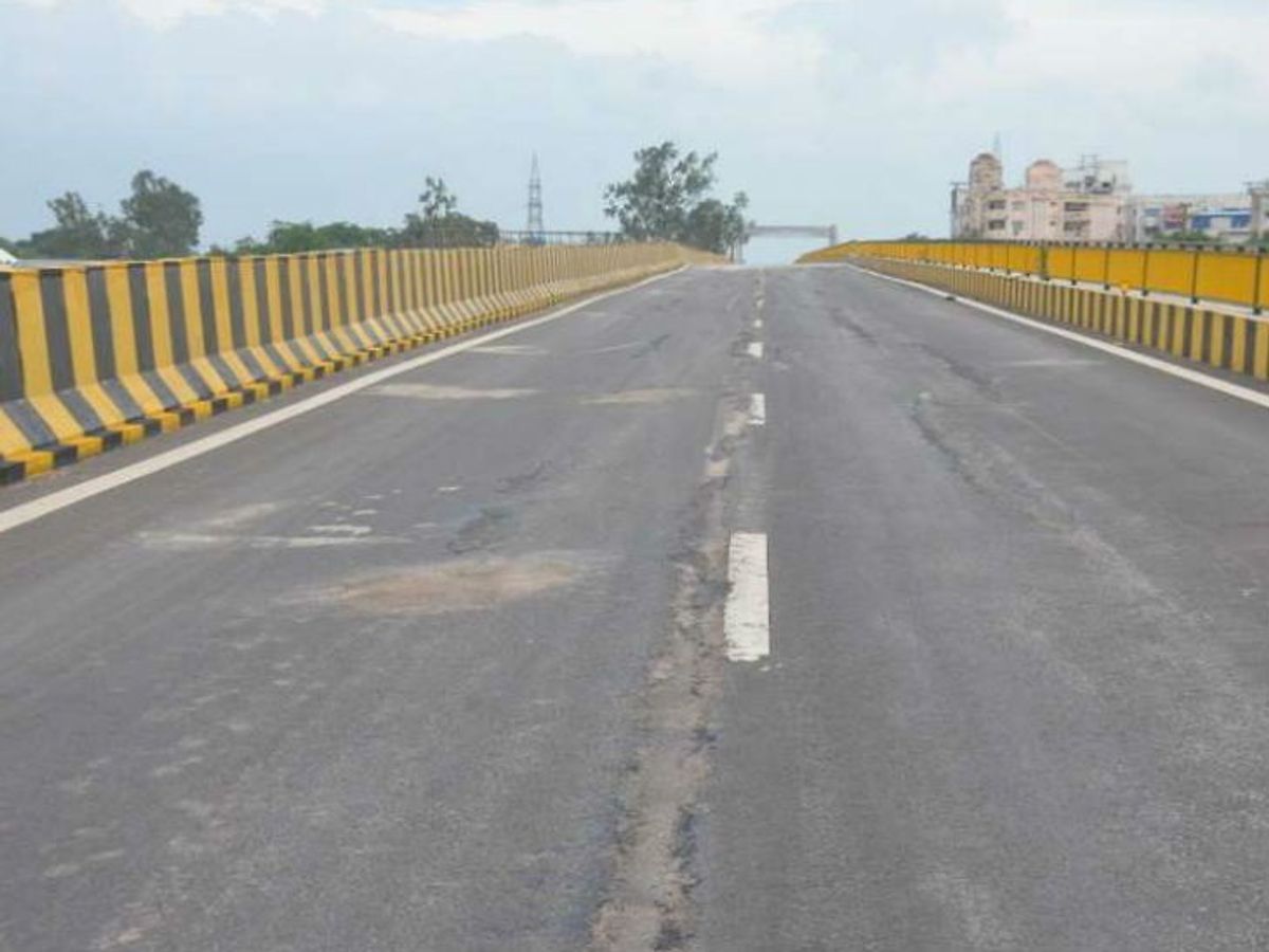   विधायक शर्मा ने राष्ट्रीय एक्सप्रेस-वे में अनियमितता को लेकर दागे सवाल 