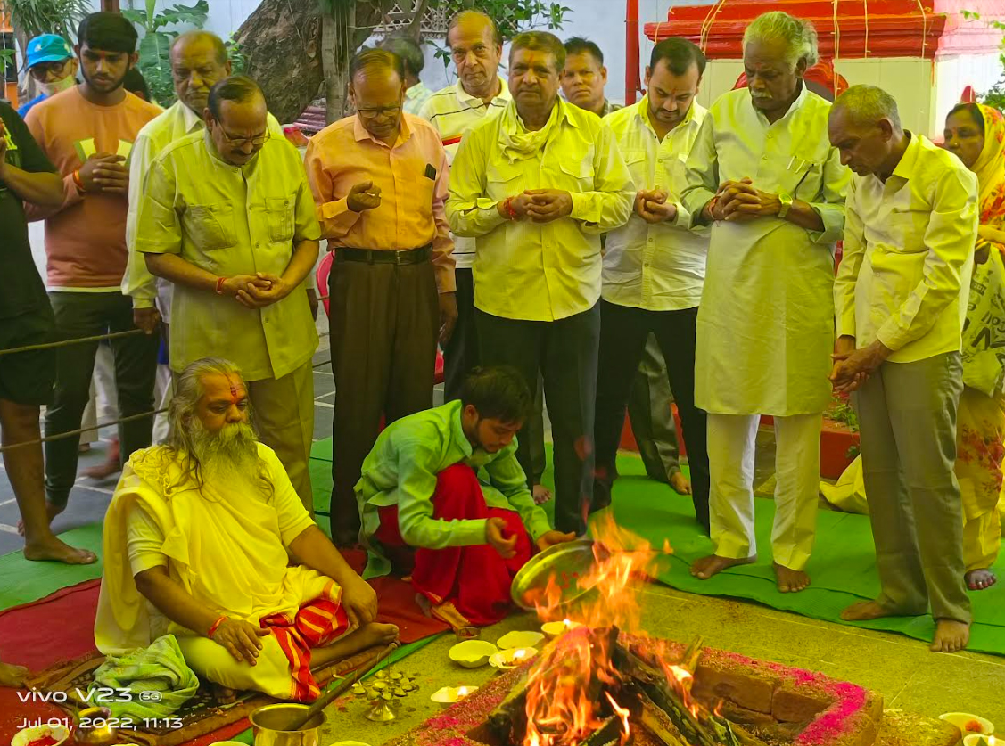  2 साल बाद रथ पर सवार होकर नगर भ्रमण पर निकलेंगे भगवान जगन्नाथ, आज भी पुरानी बस्ती मंदिर में नहीं बदली परंपरा, महंत के पूजन बाद निकलती है रथयात्रा 