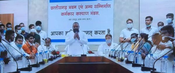छत्तीसगढ़ भवन एवं अन्य सन्निर्माण कर्मकार कल्याण मण्डल के अध्यक्ष सुशील सन्नी अग्रवाल और सदस्यों ने ली शपथ
