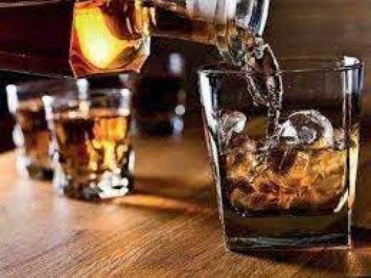 रायपुर : 288 नग विदेशी मदिरा एवं कार जब्त