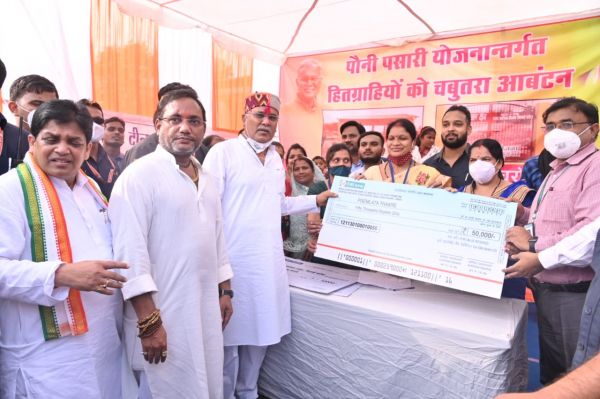 मुख्यमंत्री ने दुर्ग जिले को दी करोड़ो की सौगात 