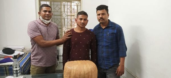  मादक पदार्थों के तस्करी पर पुलिस नहीं लगा पा रही है रोक