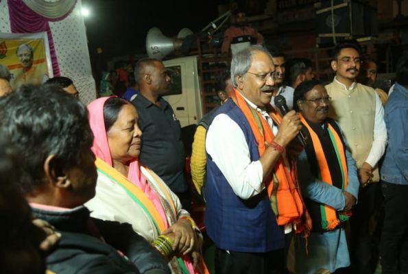  सीधा मुकाबला : एक दूसरे को टक्कर देने भाजपा-कांग्रेस उतारू, मुखर नेताओं ने खींची तलवार  
