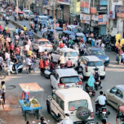 सुने दफ्तर सड़कें जाम जनता परेशान 