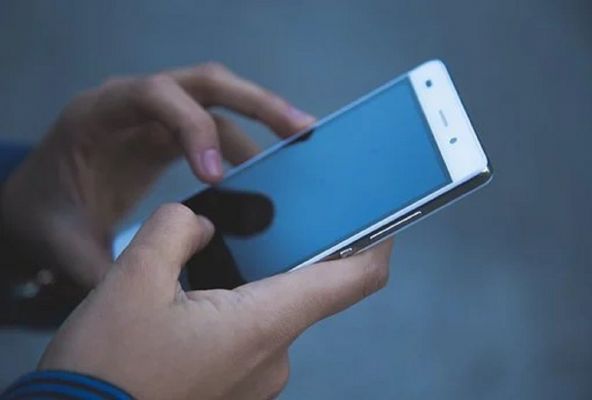  इस नंबर को न करें डायल, वरना फोन हो जाएगा रिसेट