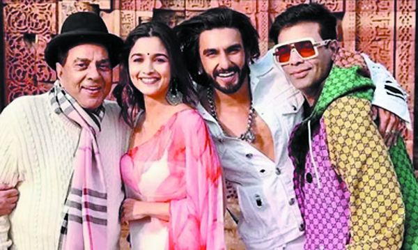  रणवीर और आलिया अभिनीत 'रॉकी और रानी की प्रेम कहानी' की रिलीज डेट 28 जुलाई
