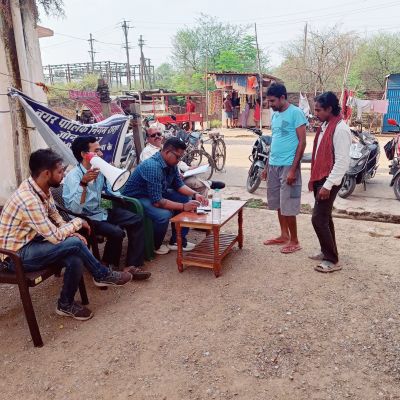 राजस्व विभाग ने प्रधानमंत्री आवास योजना के 18 बकायेदारों से वसूले 50 हजार