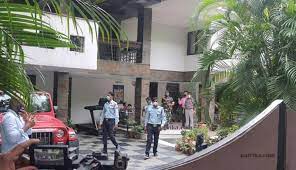 आयकर विभाग ने मीडिया ग्रुप दैनिक भास्कर के  कई ठिकानों पर छापेमारी की