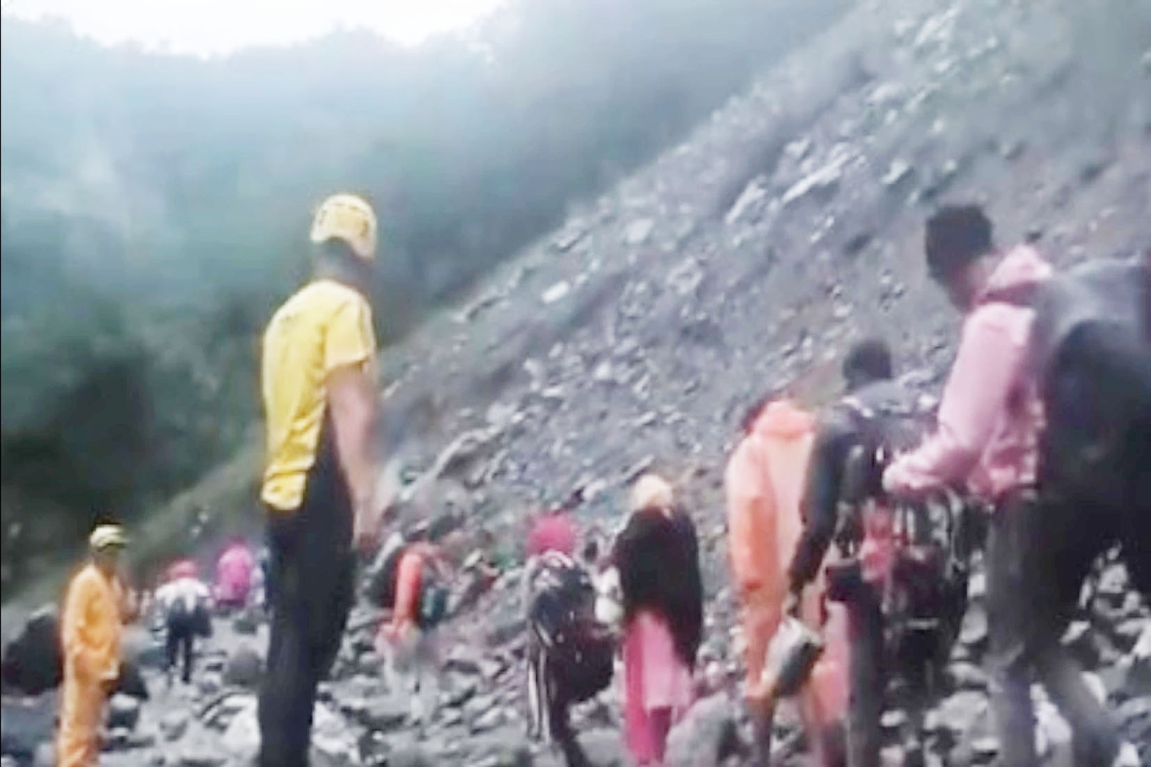 अमरनाथ यात्रा के लिए दूसरा जत्था रवाना