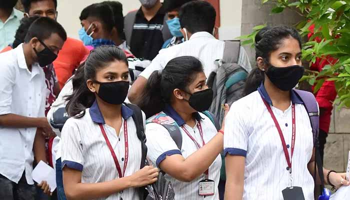 BIG BREAKING: भूपेश कैबिनेट का बड़ा फैसला… अगस्त के इस तारिक से शुरू होंगे स्कूल और कॉलेज… इस तरिके से लगेंगी कक्षाएँ…