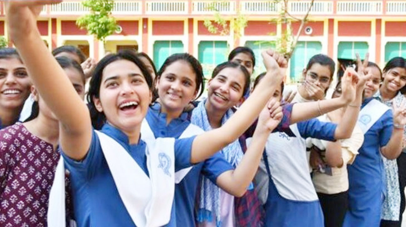 सीआईएससीई के 10वीं और 12वीं के रिजल्ट जारी, लड़कियों ने फिर मारी बाजी