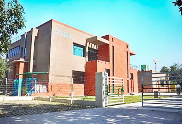 IIT कानपुर स्नातक, स्नातकोत्तर मेधावी छात्रों को छात्रवृत्ति करता है प्रदान