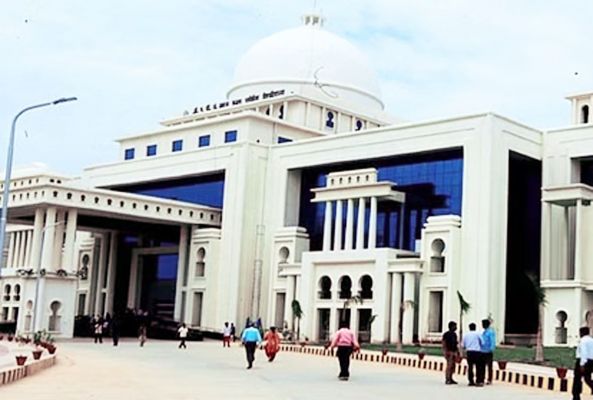 बीटेक, एमसीए और एमबीए कोर्स की फीस हो सकती है माफ