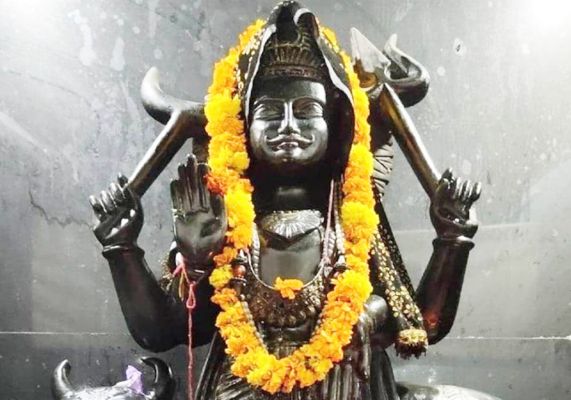 शनिदेव को शांत करने के उपाय