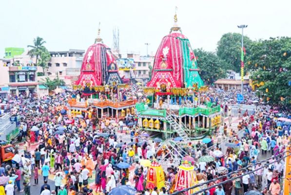 ‘बहुदा यात्रा’: भगवान जगन्नाथ को देखने के लिए उमड़े भक्त