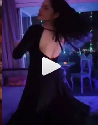  अंकिता लोखंडे ने इस गाने पर किया जबरदस्त डांस , देखें विडियो ...
