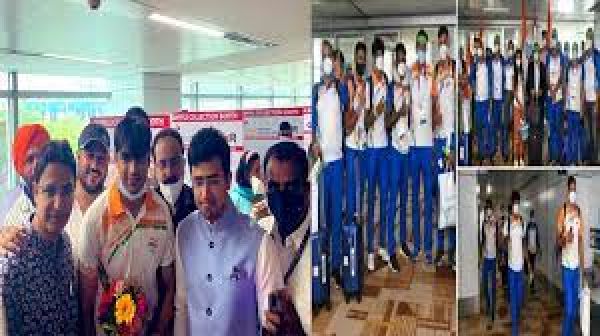  VIDEO : गोल्डन ब्वॉय नीरज चोपड़ा का एयरपोर्ट पर भव्य स्वागत 