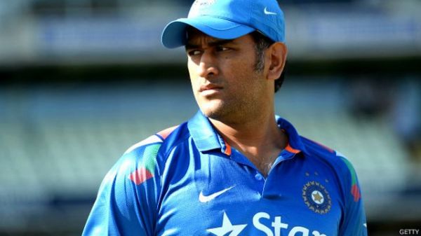  महेंद्र सिंह धोनी ने आज ही के दिन ने रवि शास्त्री को साबित किया था गलत  