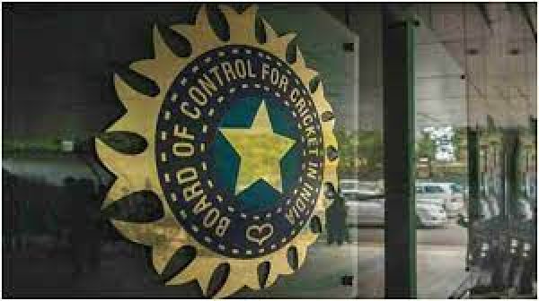 बारिश और तूफान की चेतावनी के चलते BCCI का बड़ा फैसला