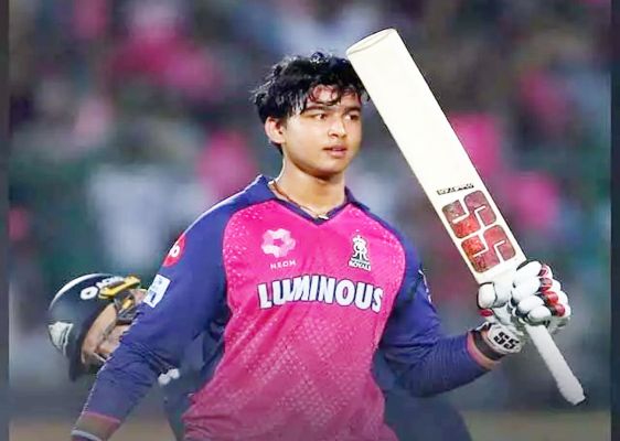 IPL डेब्यू वैभव सूर्यवंशी के 5 धमाकेदार रिकॉर्ड्स