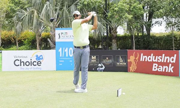 किशोर वासु सहगल ने दूसरे राउंड में बिना किसी गलती के 67 का स्कोर बनाया और बढ़त हासिल की
