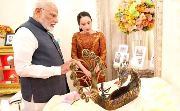 छत्तीसगढ़ की डोकरा कला ने जीता थाईलैंड का दिल, प्रधानमंत्री मोदी ने भेंट की ‘मोर नाव’