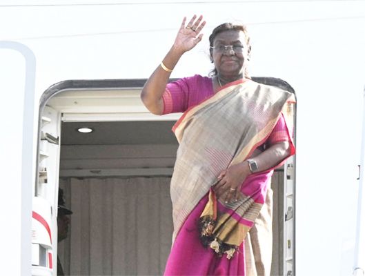 राष्ट्रपति द्रौपदी मुर्मु दो दिवसीय राजकीय यात्रा पर लिस्बन पहुंची