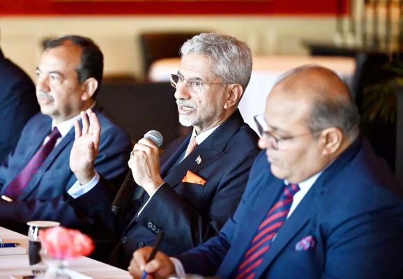 नीदरलैंड पहुंचे विदेश मंत्री जयशंकर, रणनीतिक