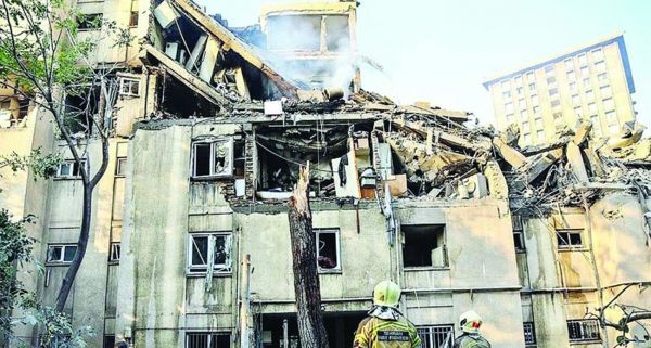 इजरायल के ईरान पर भयंकर हमले, 20 कमांडरों सहित 78 की मौत