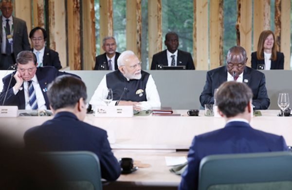PM मोदी ने जी7 शिखर सम्मेलन के ऊर्जा सुरक्षा पर आउटरीच सत्र में हिस्सा लिया